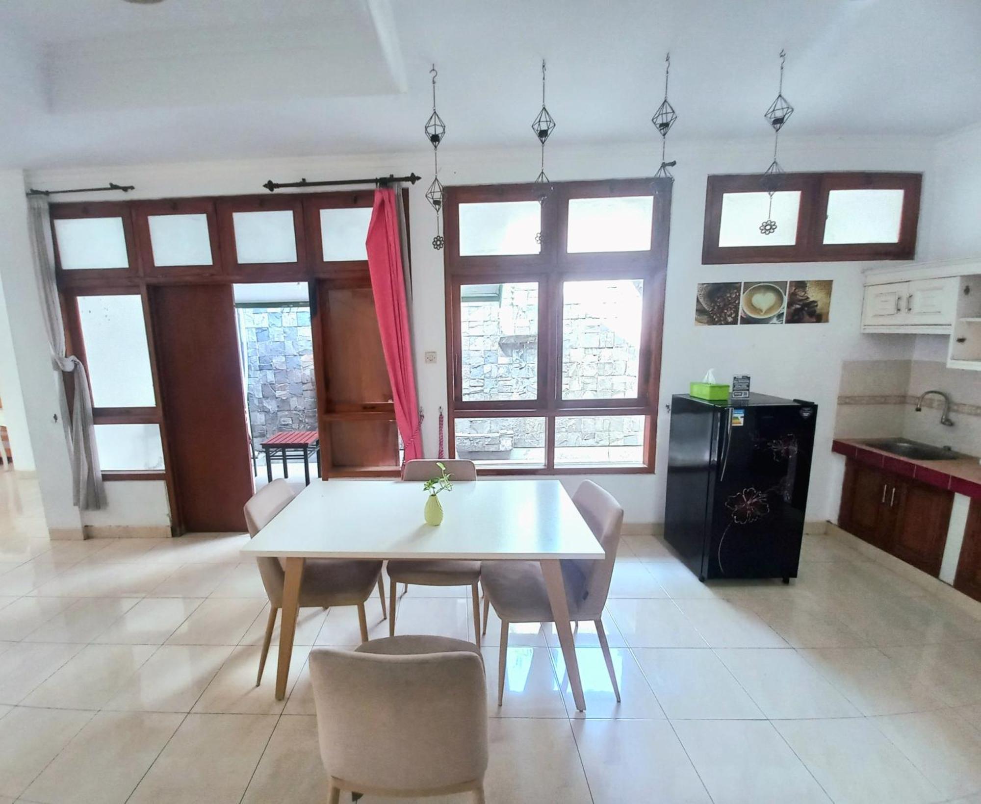 Homestay Jogja Dekat Gembiraloka By Simply Homy Yogyakarta Dış mekan fotoğraf